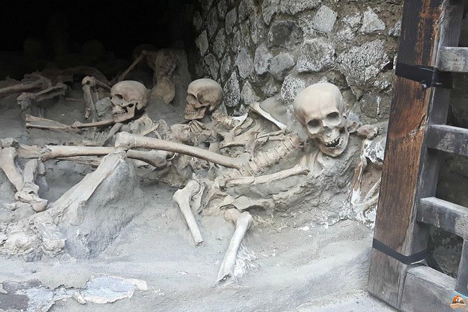Private Tour Pompeii Herculaneum Vesuvius - Herculaneum: smaller, closer, and more personal