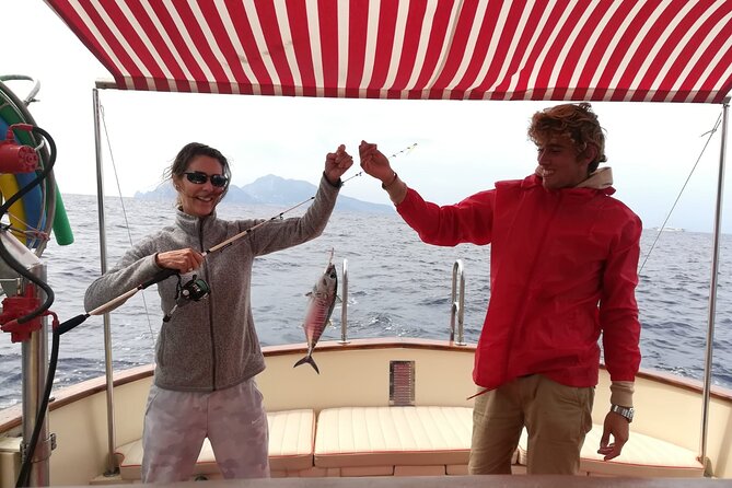 Private tour with fishing, tour of Capri and lunch on board - Seeing Capri’s caves from the boat