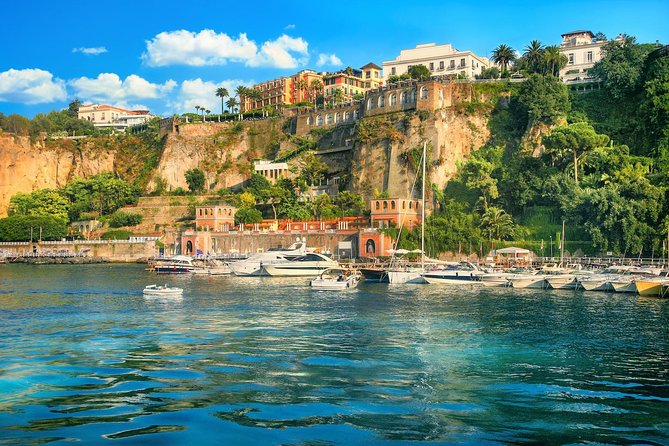 Private Transfer: From Sorrento (hotel) to Rome (hotel-airport-railway station) - What the Mercedes ride is like