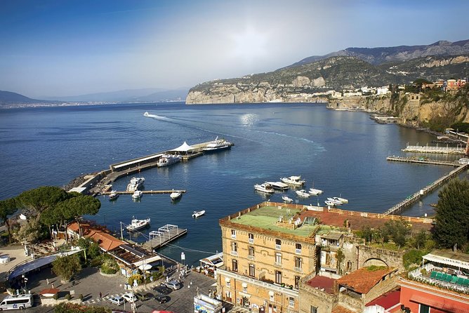 Private Transfer from Sorrento or Amalfi coast to Naples or vice versa - Why this transfer makes sense on the Amalfi Coast