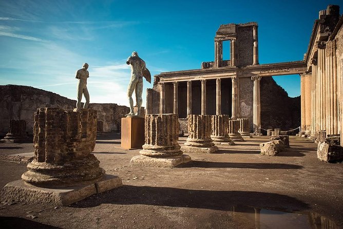 Private Transfer Naples Positano or Praiano or vice versa, Via Pompei or Cantina - Choosing the Mount Vesuvius winery instead
