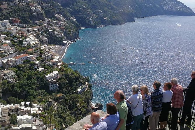 Private Transfer Naples Positano or Praiano or vice versa, Via Pompei or Cantina - What the road day feels like