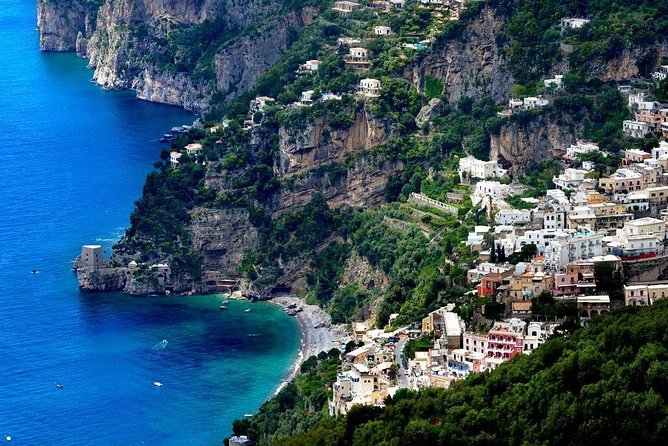 Private Transfer Naples Positano or Praiano or vice versa, Via Pompei or Cantina - Pompeii as your stop on the way to the coast