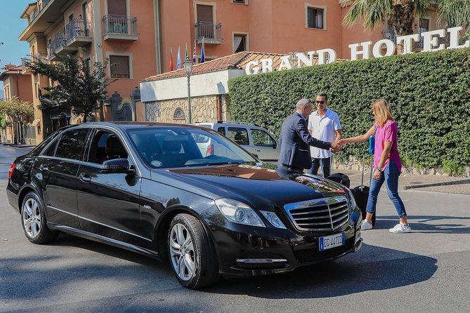 Private Transfer: Sorrento to Positano or Vice Versa - From Sorrento accommodation to the Amalfi Coast road