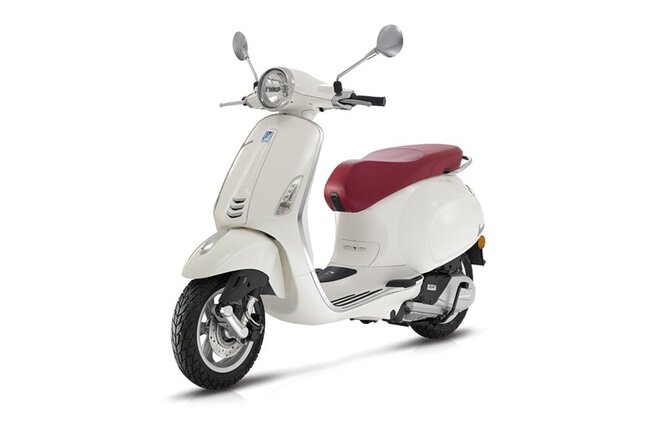 Scooter Rental Vespa Primavera 125cc from Sorrento - What the Vespa gives you on the coast