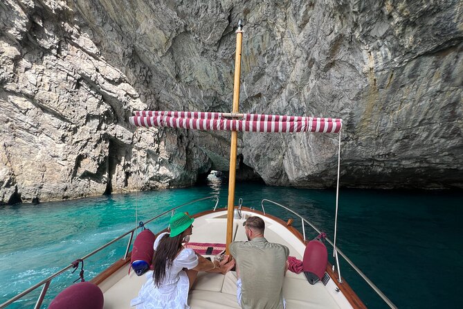 Selfie at Faraglioni, Water Taxi, Transfers in Capri! - Timing your ride around the ferry