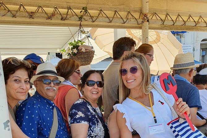 Shared CAPRI Tour - 360° experience by Bus, Boat & Guide - What the guide and group size add