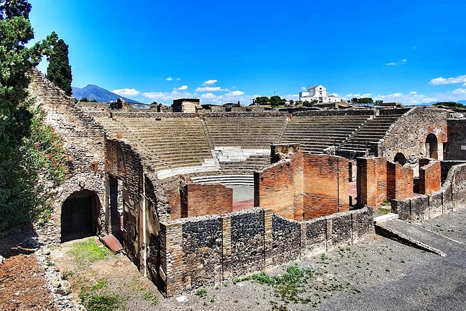 Skip the line Pompeii Guided Tour - Entering the Archaeological Park