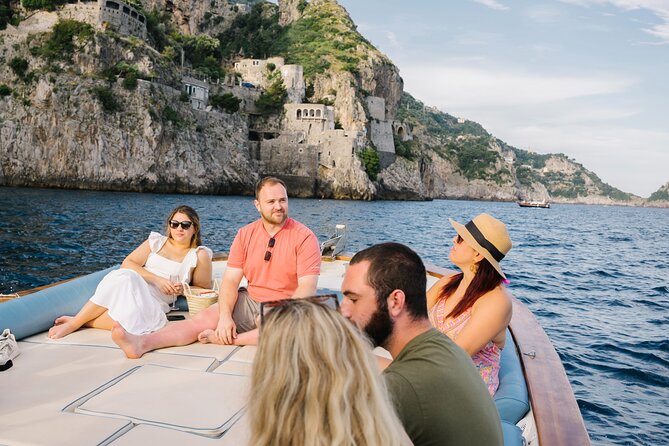 Small Group Amalfi Coast Boat Day Tour from Positano - Praiano and Marina di Praia set the tone