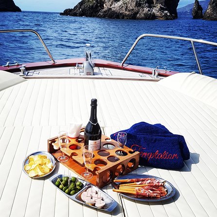 Small Group Boat Tour: Day Cruise from Sorrento to Capri - Who should choose this Capri cruise?