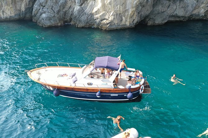 Small Group Boat Tour: Discover the Amalfi Coast from Positano - The Emerald Grotto and the ride back