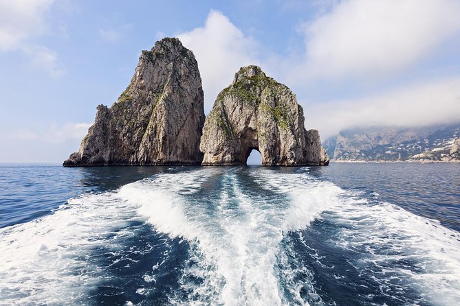 Small Group Capri Island Boat Ride with Swimming and Limoncello - Meeting at Marina Grande without missing the boat
