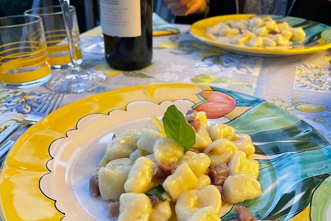 Small-Group Cooking Class in Positano: Gnocchi, Tiramisù & Drinks - Making two types of gnocchi