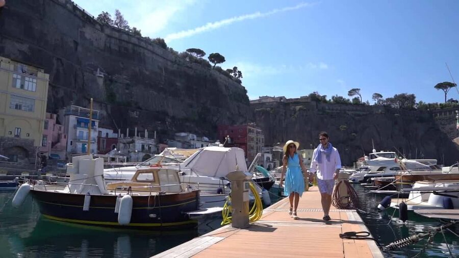 Sorrento: Art & Food Tour with Tastings - The value of $60.47 for two hours