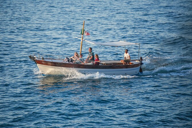 Sorrento Coast Cruise with Limoncello Tasting - A short boat ride with a strong Sorrento view