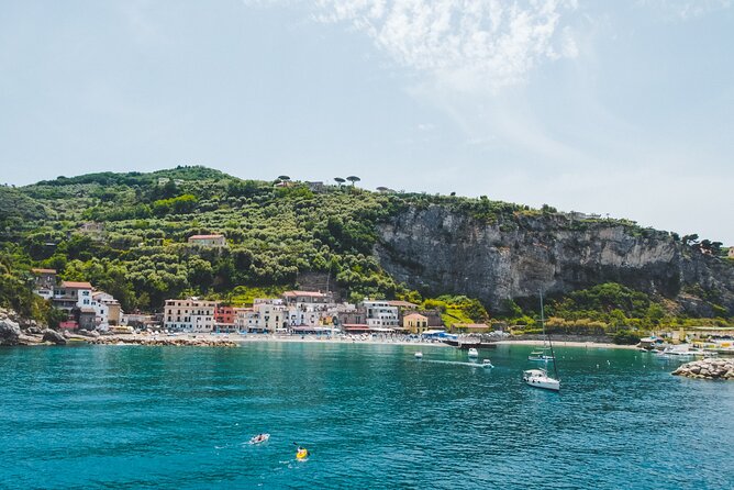 Sorrento Coast Cruise with Limoncello Tasting - The boat, comfort, and group size