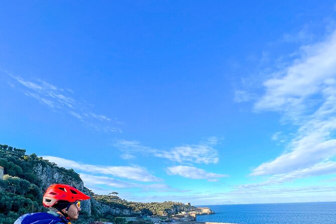 Sorrento e-bike adventure: olive oil and lemon tasting - The climb to Sant’Agata sui 2 Golfi