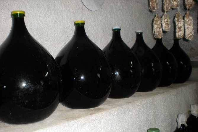 Sorrento Farm and Food Experience including Olive Oil, Limoncello, Wine tasting - Olive oil tasting with bread and local products