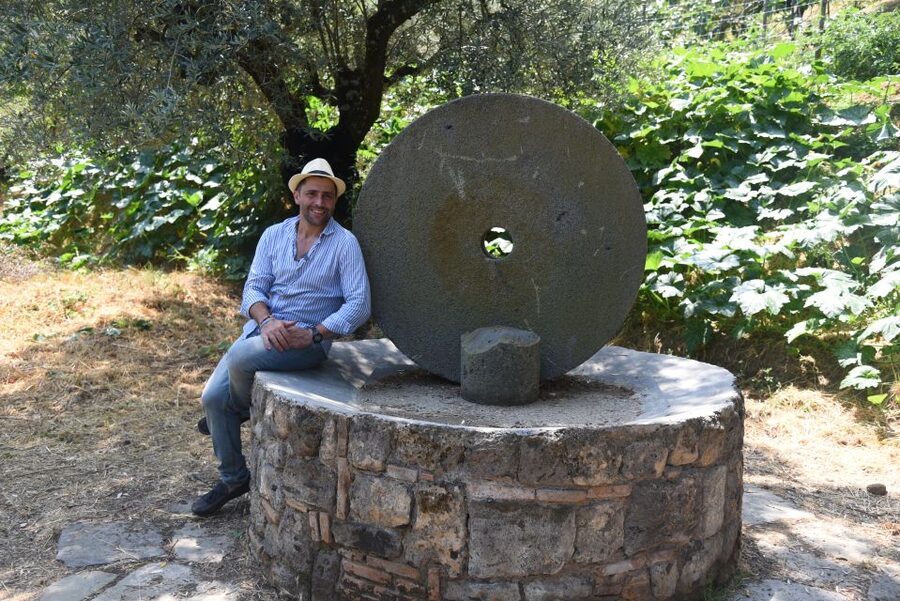 Sorrento: Farm Tour with Cheese Tasting & Pizza Making Class - How the value compares with a standard cooking class