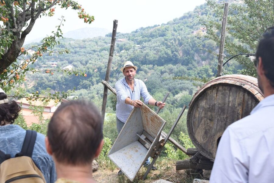 Sorrento: Farm Tour with Cheese Tasting & Pizza Making Class - Francesco and his family set the tone