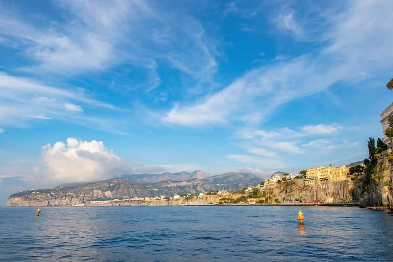 Sorrento: Guided Kayak Tour + Free 1h Paddleboarding - Who should book this Sorrento kayak tour