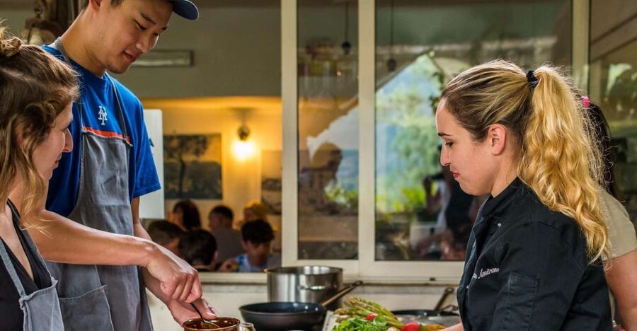 Sorrento: Hands-on Cooking Class - Walking through the Sorrento garden