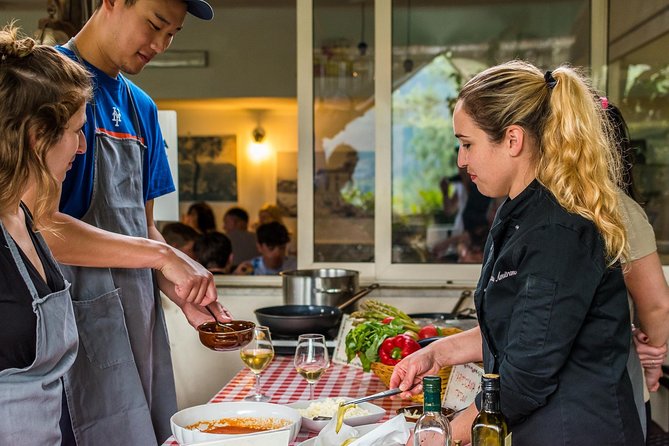 Sorrento: Hands-On Pasta, Tiramisu & Limoncello Fun Class - Why the small group matters