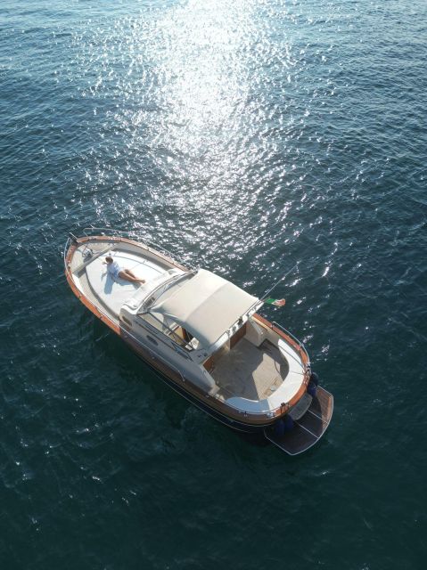 Sorrento: Luxury Private boat to Capri & visit Blue Grotto - Regina Giovanna, Sorrento’s first swim stop