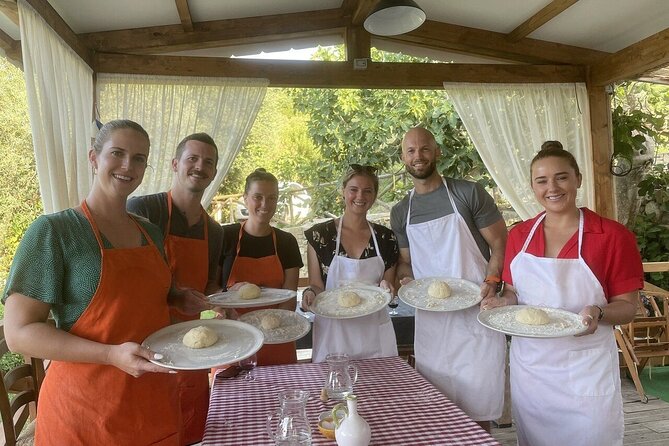 Sorrento Pizza Class with Wine, Limoncello and Transfer Included - A warm welcome with homemade juice