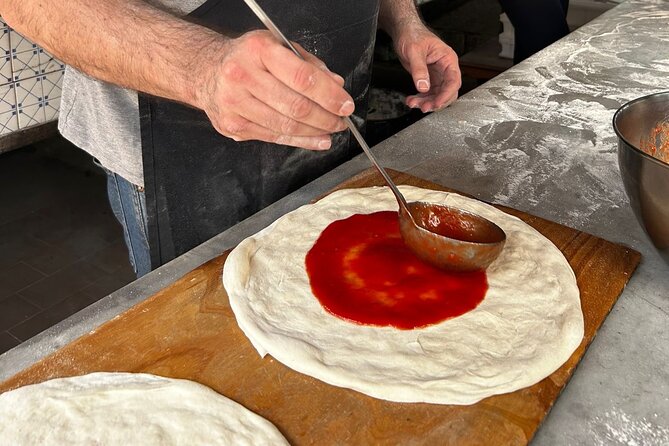 Sorrento Pizza Making Class with Local Pizzaiolo Hands on 100% - Who should book this class