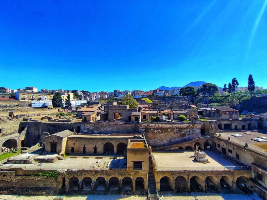 Sorrento: Pompeii & Herculaneum Day Trip Entry and Lunch - Why Pair Pompeii With Herculaneum?