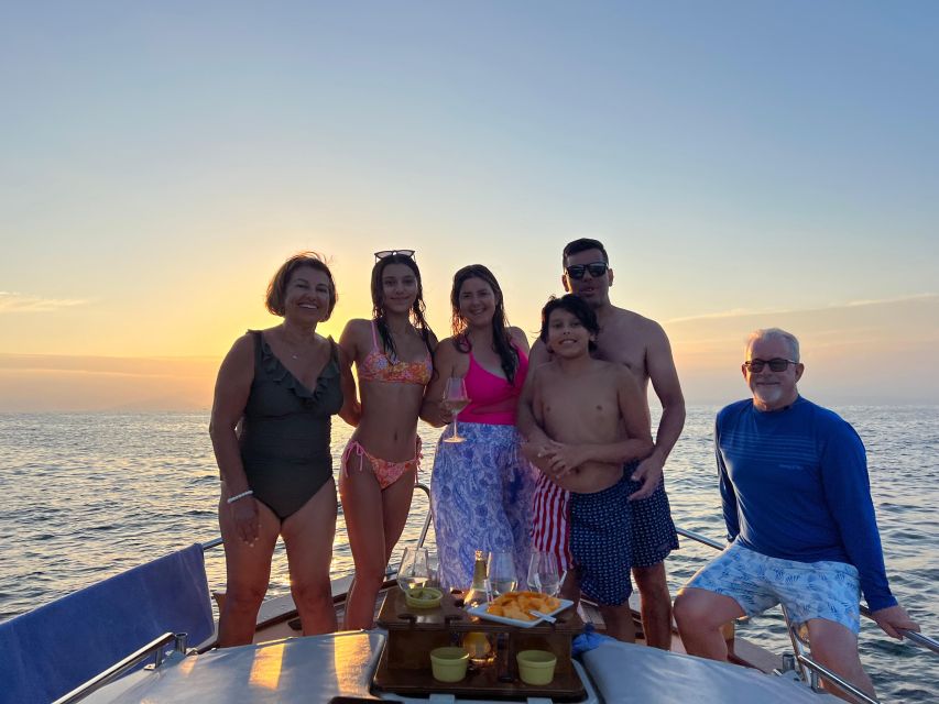 Sorrento: Private Sunset Boat Tour with Music and Aperitif - Aperitif and sunset at Puolo Beach