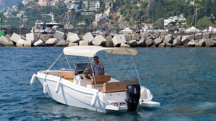 Sorrento: Private Sunset Cuise with Prosecco and Limoncello - Key points at a glance