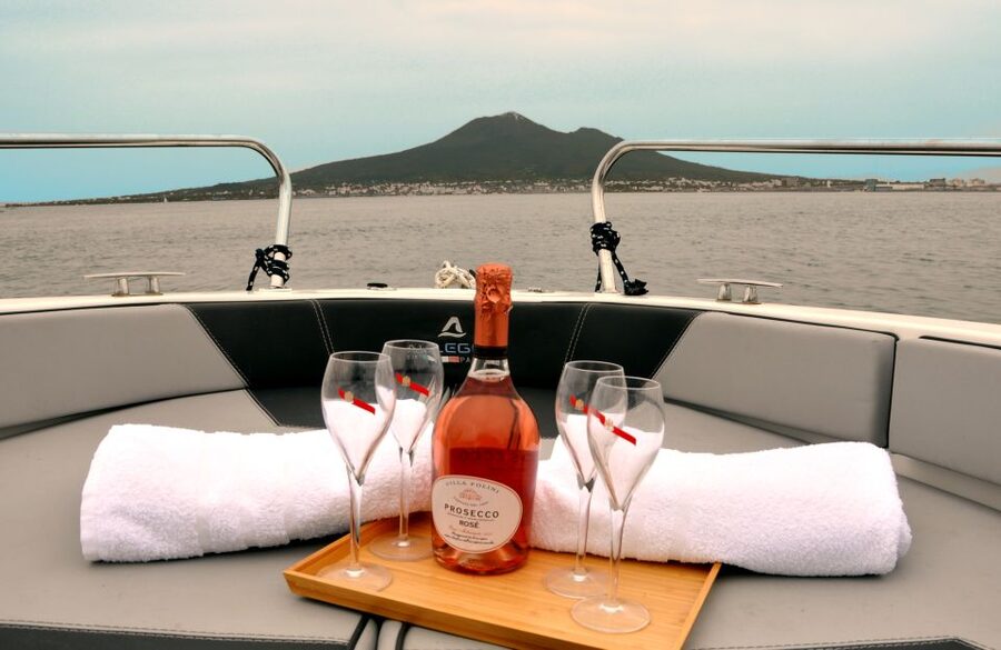 Sorrento: Private Sunset Cuise with Prosecco and Limoncello - Caves, cliffs, and the Roman villa