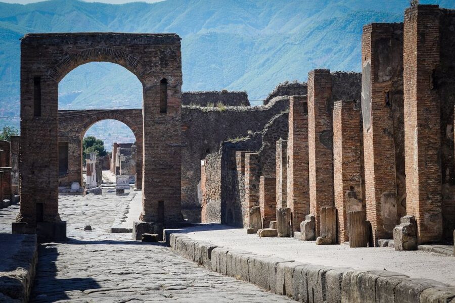 Sorrento: Skip-the-Line Pompeii Express Tour by Train - Timing, weather, and practical preparation