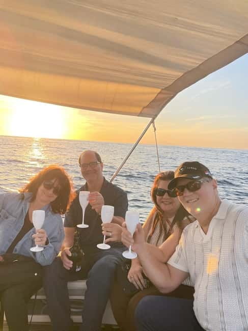 Sorrento Sunset Cruise with Aperitif on Board - Returning to Marina Grande After Dark