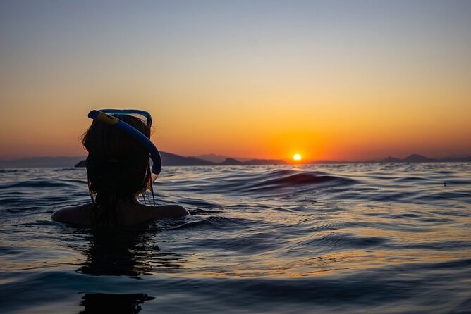 Sorrento Sunset Private Tour - Premium 28ft Boat - What to bring and what is already supplied