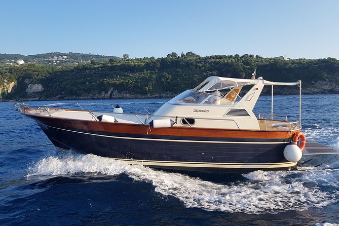 Sorrento to Capri: Small Group Boat Tour with Blue Grotto - What this Sorrento to Capri boat tour is really like