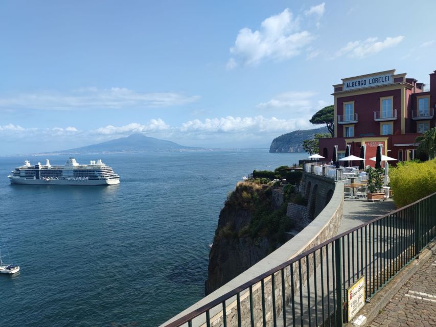 Sorrento: walking in the Grand Tour with stunning landscapes - Starting at Piazza della Vittoria or Piazza Tasso
