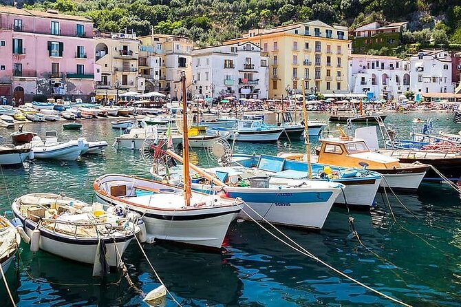 Sorrento Walking Tour & Limoncello Tasting - Walking the old lanes and learning about lemons