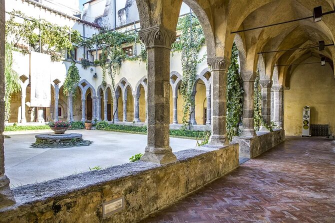 Sorrento Walking Tour & Limoncello Tasting - A quiet pause at San Francesco