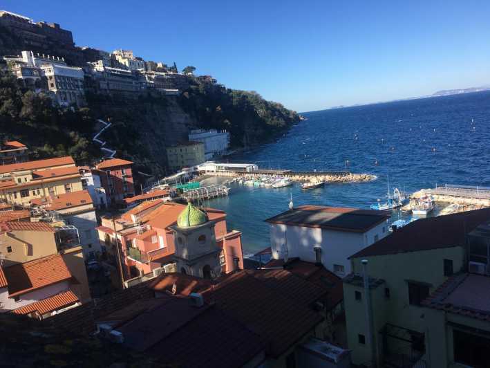 Sorrento: walks and food - Tasso Square, old lanes, and Sorrento craft