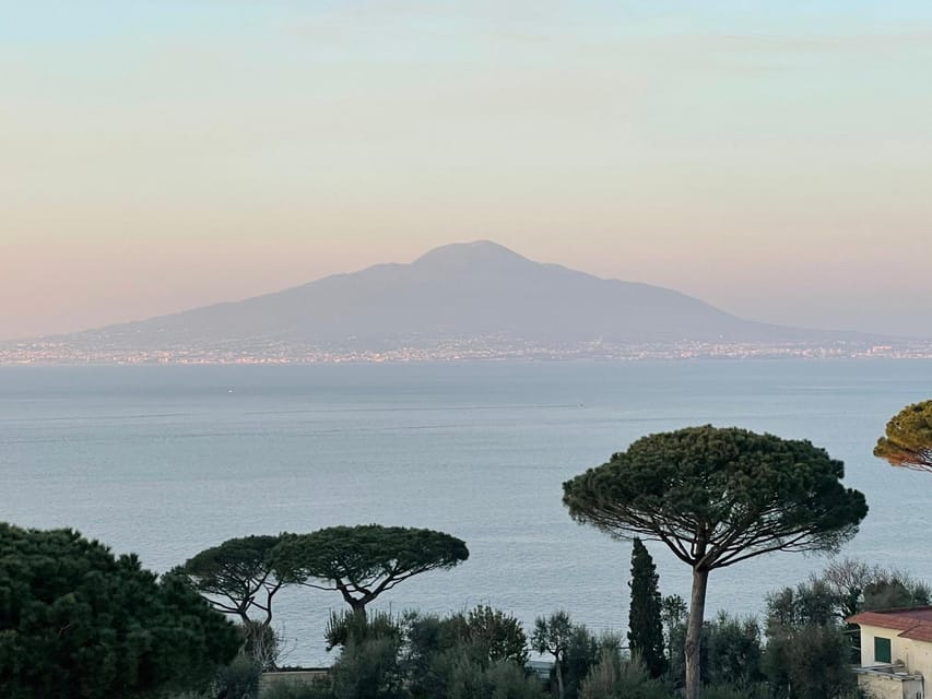 Sorrento: walks and food - San Francesco Cloister and the public gardens