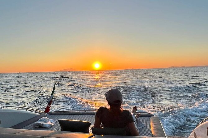 Sunset Luxury: Capri on fire - Why sunset changes the Capri experience