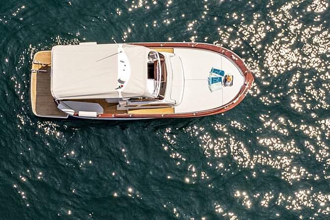 Sunset Private Boat Tour Experience in Positano - Captain Simon and the style of service