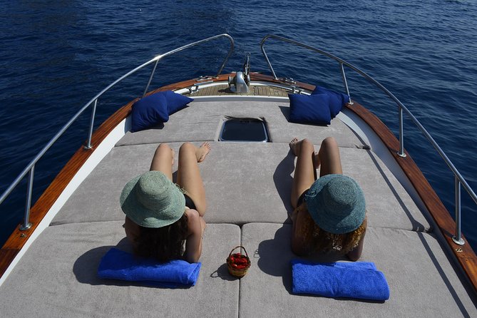 Sunset tour by private boat - Villa Malaparte from the water