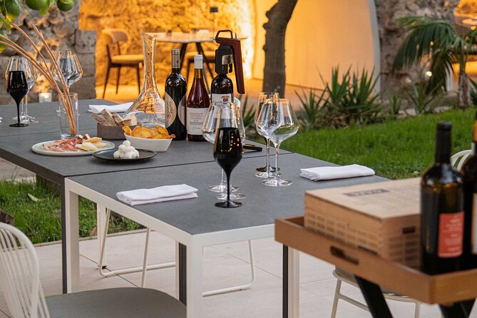 Tasting of 5 Wines with Typical Products in Sorrento - A peaceful wine stop in central Sorrento
