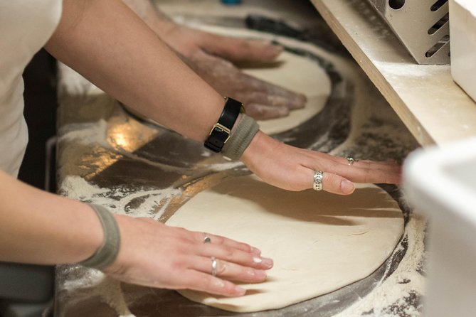 Toss, Bake, Cheers! - Sorrento Pizza Making Class with Wine - Key points before you book