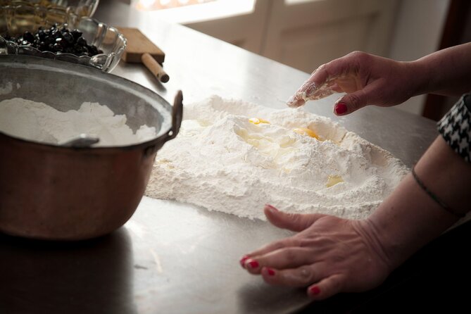 Traditional Neapolitan cooking class - Pickup from Sorrento keeps the day simple