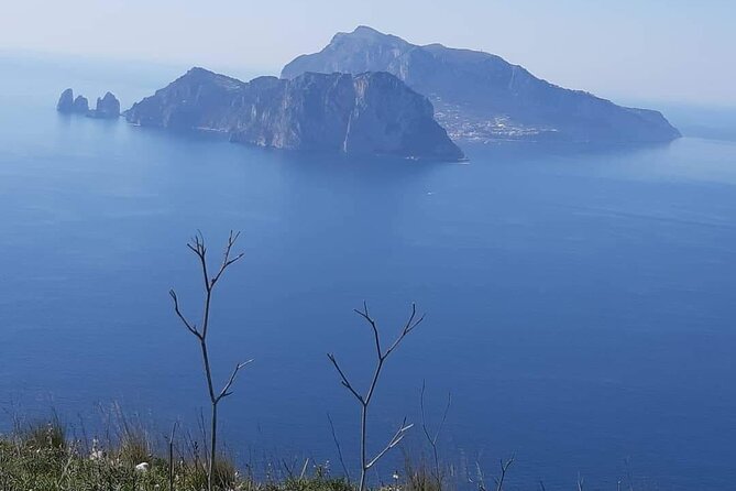 Transfer from Naples airport or station to Nerano (Massalubrense) - The 60 to 80 minute ride to Massa Lubrense